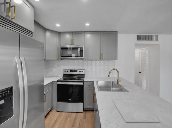 5203 NE 24th Ter B207, Fort Lauderdale FL 33308