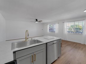 5203 NE 24th Ter B207, Fort Lauderdale FL 33308