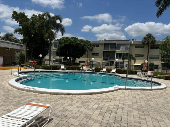 4441 NW 16th Street J210, Lauderhill FL 33313
