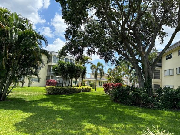 4441 NW 16th Street J210, Lauderhill FL 33313