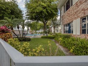 400 S Cypress Rd 427, Pompano Beach FL 33060