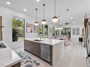 9015 W Parkland Bay Trl, Parkland FL 33076