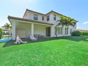 9015 W Parkland Bay Trl, Parkland FL 33076