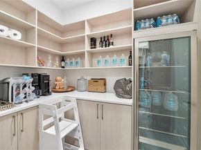9015 W Parkland Bay Trl, Parkland FL 33076