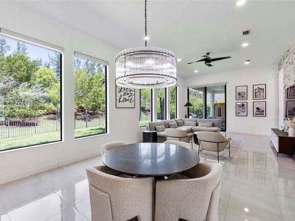 9015 W Parkland Bay Trl, Parkland FL 33076