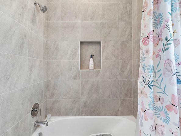 9015 W Parkland Bay Trl, Parkland FL 33076