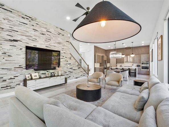 9015 W Parkland Bay Trl, Parkland FL 33076