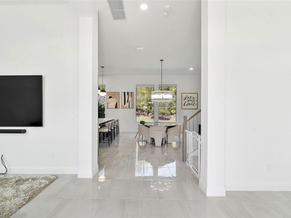 9015 W Parkland Bay Trl, Parkland FL 33076