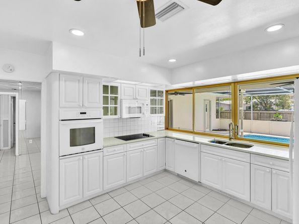 5118 Adams St, Hollywood FL 33021