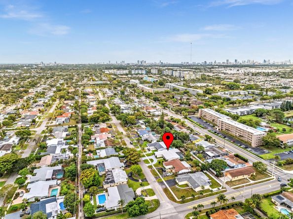 5118 Adams St, Hollywood FL 33021
