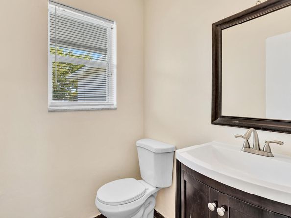 5118 Adams St, Hollywood FL 33021