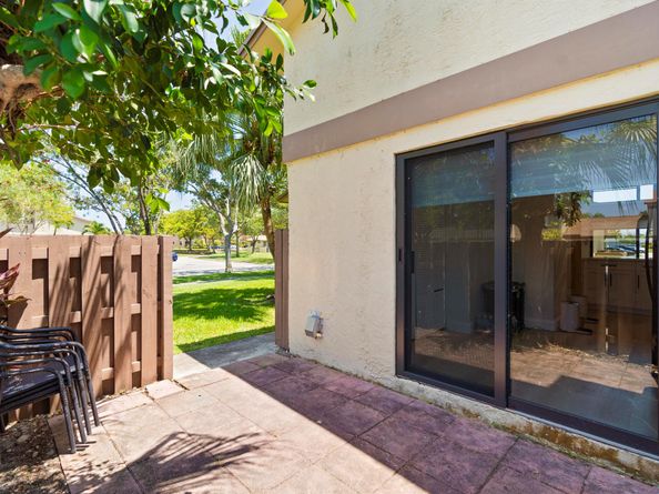 10650 NW 30th Place 1, Sunrise FL 33322