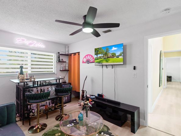 10650 NW 30th Place 1, Sunrise FL 33322