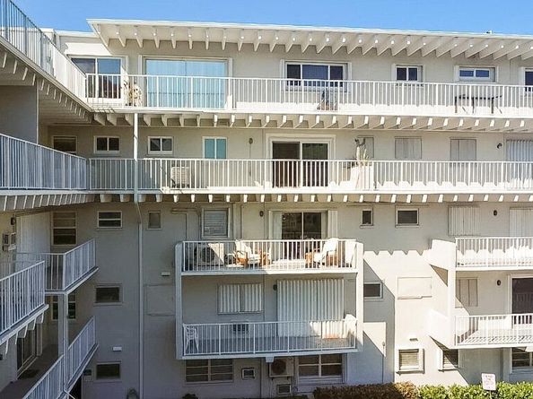 3500 S Ocean Boulevard 308, South Palm Beach FL 33480