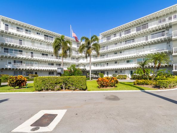 3500 S Ocean Boulevard 308, South Palm Beach FL 33480