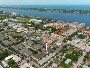 445 Lilac Court, West Palm Beach FL 33407