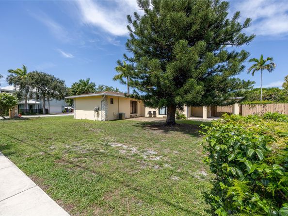 904 SE 11th Ct, Fort Lauderdale FL 33316