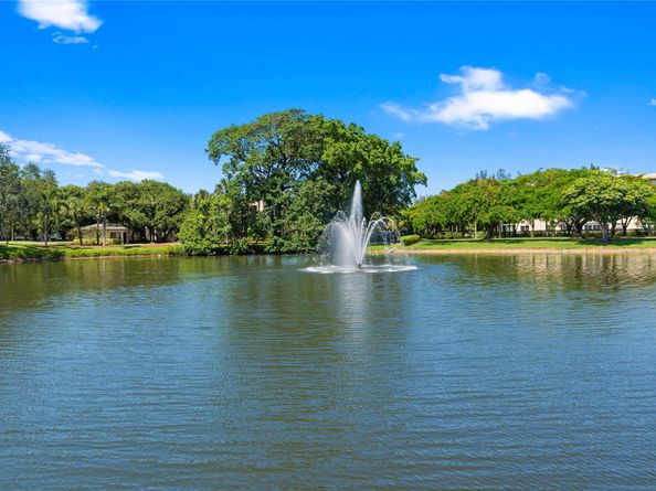 4301 Martinique Cir C2, Coconut Creek FL 33066