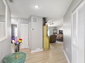 7385 NW 24th St, Margate FL 33063
