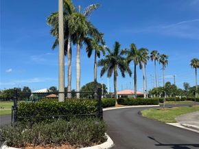 7385 NW 24th St, Margate FL 33063
