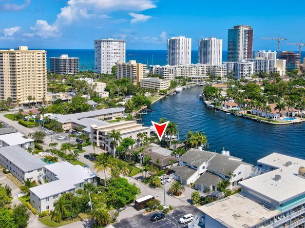 3102 SE 12th Street, Pompano Beach FL 33062