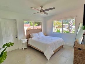 1001 NE 4th St, Pompano Beach FL 33060