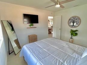 1001 NE 4th St, Pompano Beach FL 33060