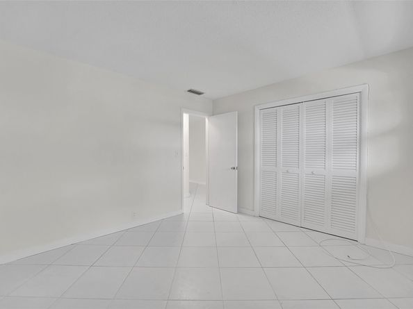 4820 NE 23rd Ave 203, Fort Lauderdale FL 33308