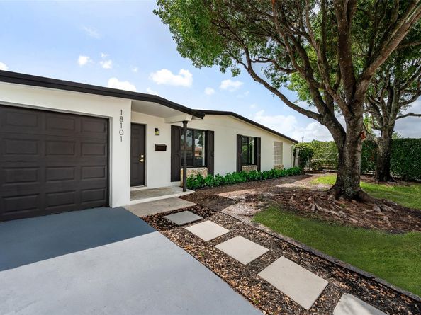18101 NW 84th Ave, Hialeah FL 33015