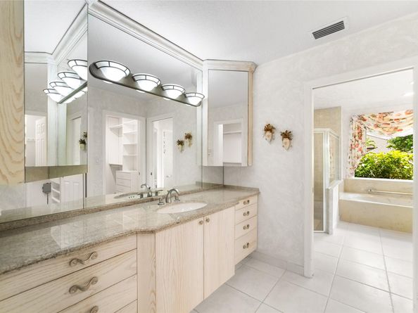 11127 Boca Woods Lane Lane, Boca Raton FL 33428