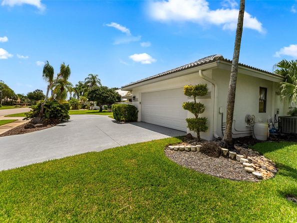 11127 Boca Woods Lane Lane, Boca Raton FL 33428