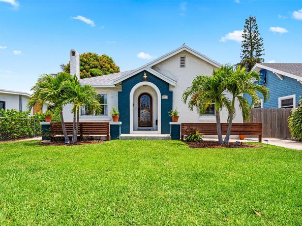 439 Monroe Dr, West Palm Beach FL 33405