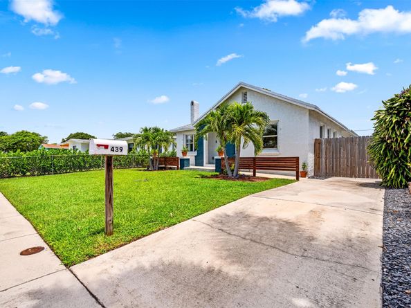 439 Monroe Dr, West Palm Beach FL 33405