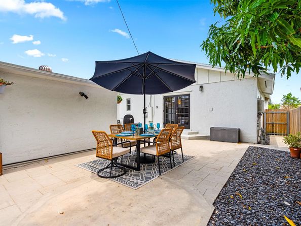 439 Monroe Dr, West Palm Beach FL 33405