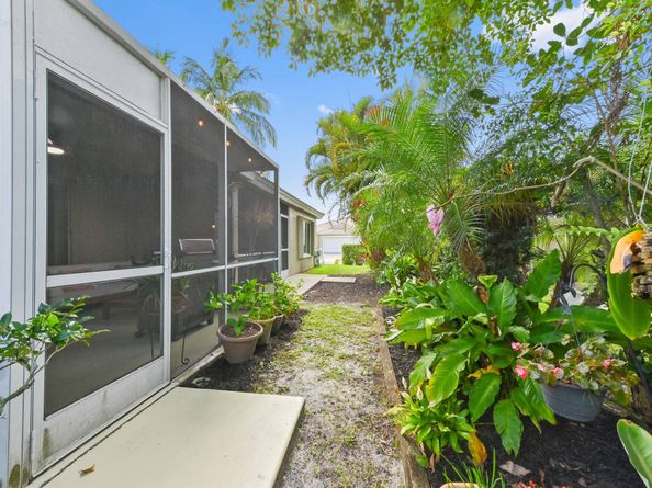 8404 Long Bay, West Palm Beach FL 33411