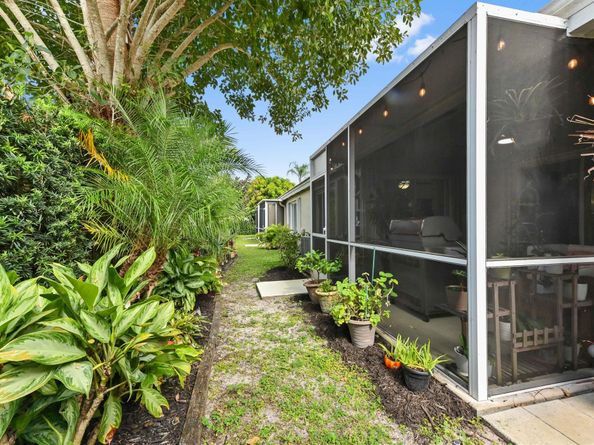 8404 Long Bay, West Palm Beach FL 33411