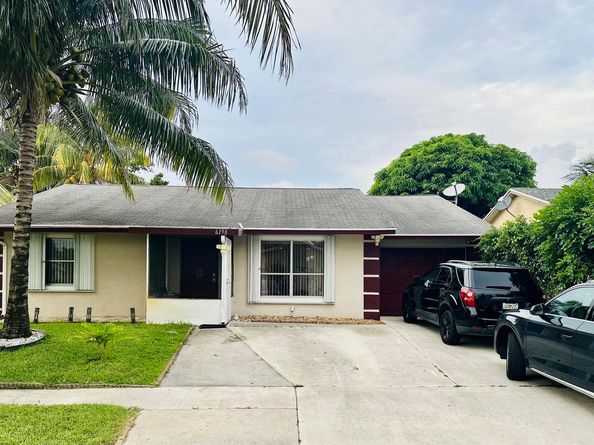 6198 Wauconda Way W, Lake Worth FL 33463