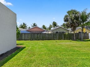 3920 Espan Court, Palm Springs FL 33461
