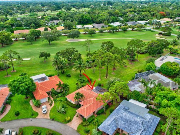 2 Fairway Drive, Boynton Beach FL 33436