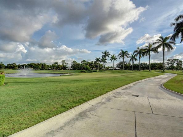 2 Fairway Drive, Boynton Beach FL 33436