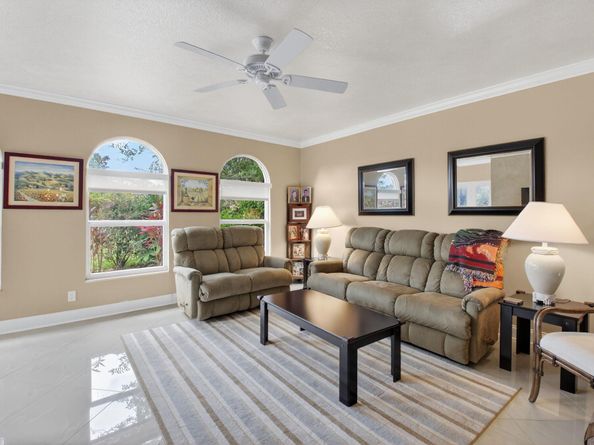 2 Fairway Drive, Boynton Beach FL 33436