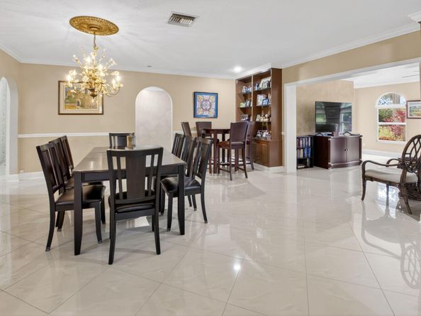 2 Fairway Drive, Boynton Beach FL 33436