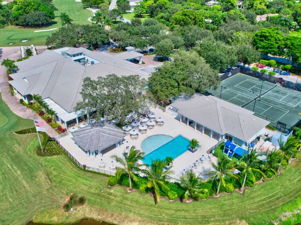 2 Fairway Drive, Boynton Beach FL 33436