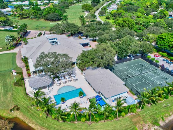 2 Fairway Drive, Boynton Beach FL 33436