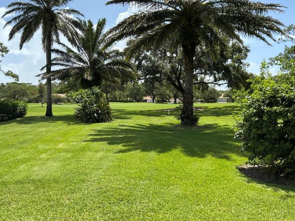 2 Fairway Drive, Boynton Beach FL 33436