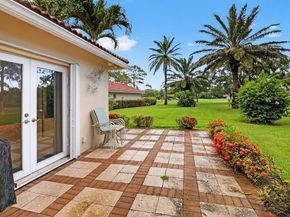 2 Fairway Drive, Boynton Beach FL 33436