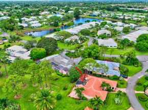 2 Fairway Drive, Boynton Beach FL 33436