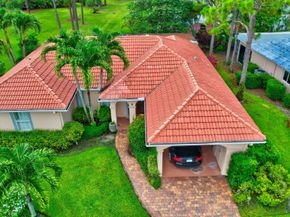 2 Fairway Drive, Boynton Beach FL 33436