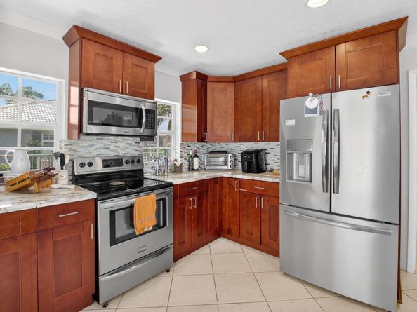 11814 N Lake Drive, Boynton Beach FL 33436