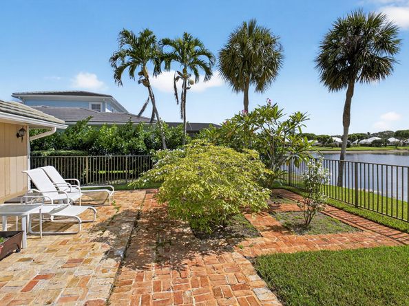 11814 N Lake Drive, Boynton Beach FL 33436